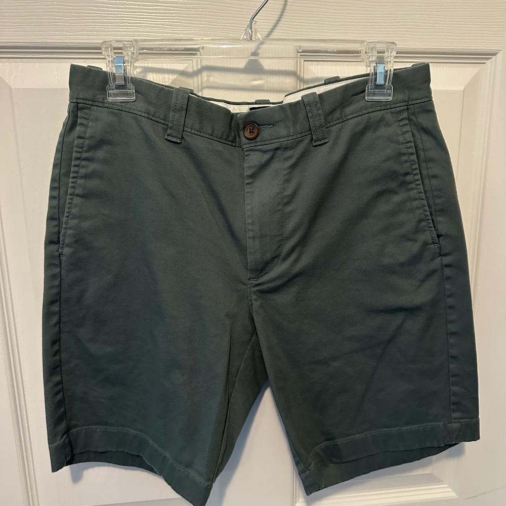 J. Crew Men's Green Shorts